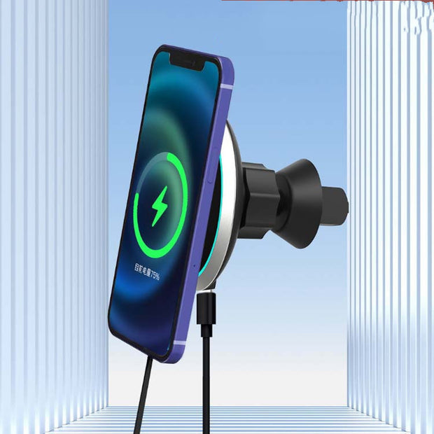 15W magnetic wireless car charger with phone displaying fast charge indicator